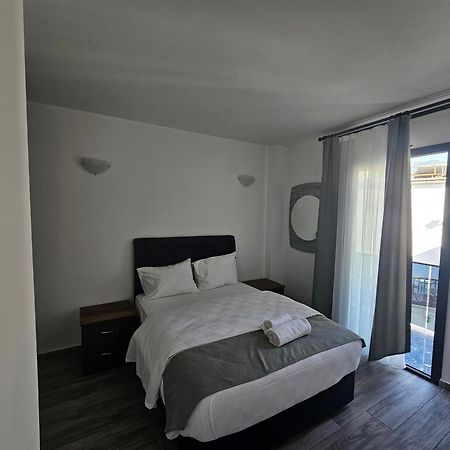 Cyprus Harbour Suites Кирения Экстерьер фото