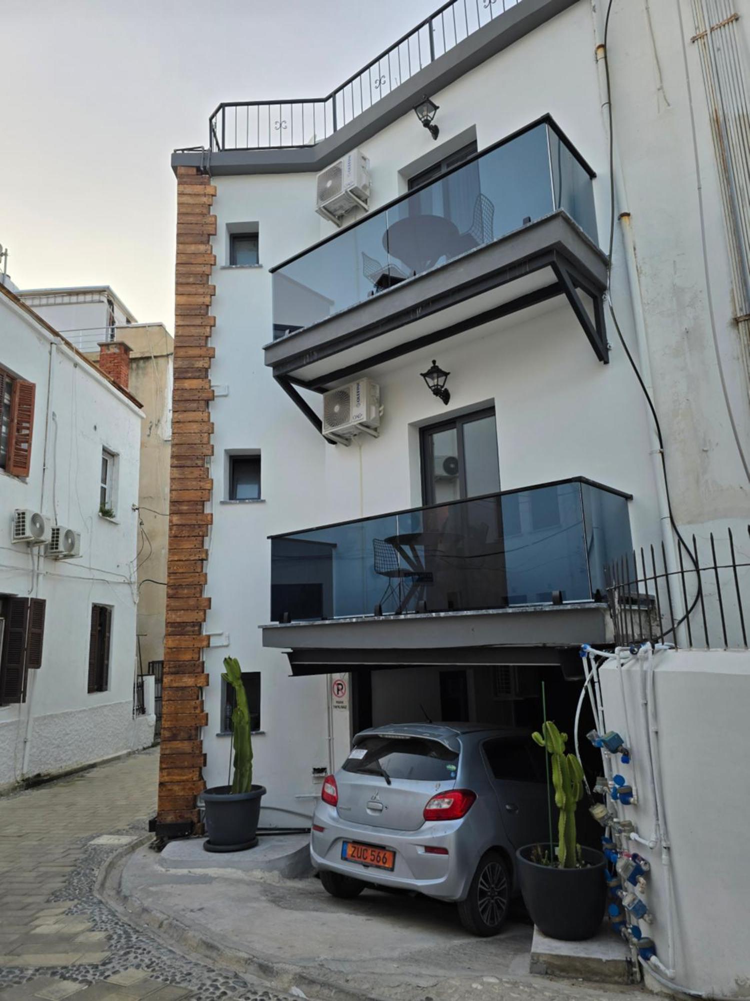 Cyprus Harbour Suites Кирения Экстерьер фото