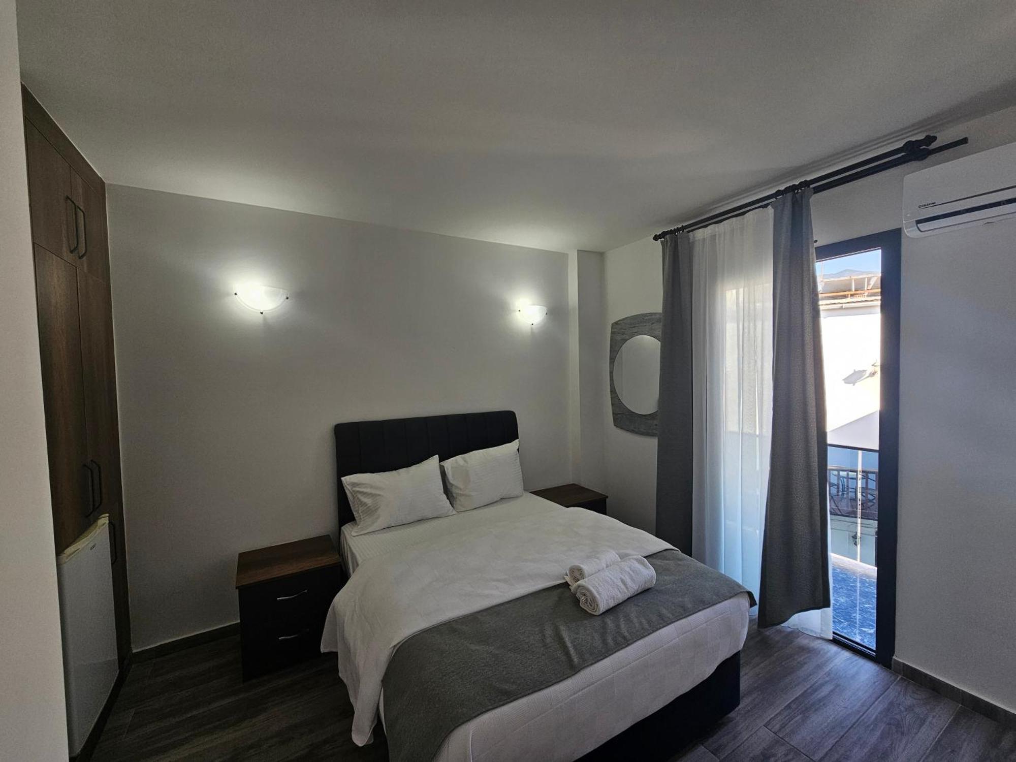 Cyprus Harbour Suites Кирения Экстерьер фото